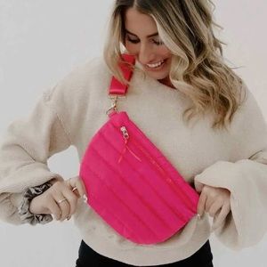 🩷NEW Quilted Belt Bag/Fanny Pack-Fuchsia